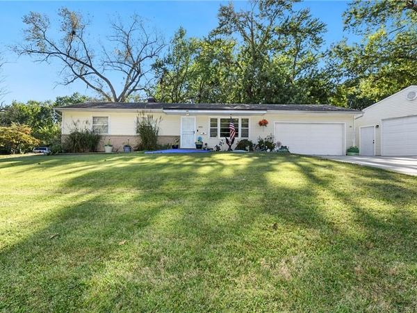 8855 E 53rd Terrace, Raytown, MO 64133