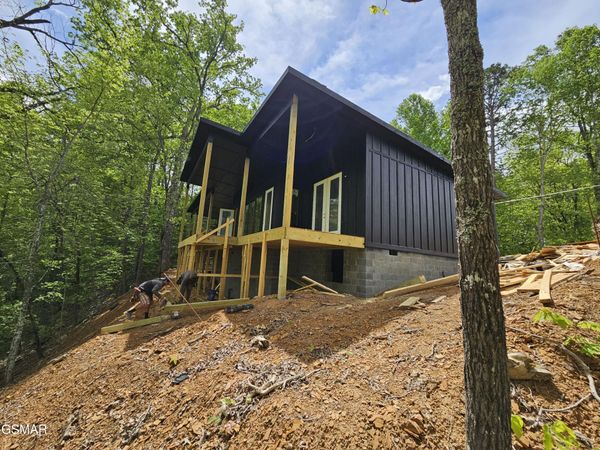 4147 Dollys Drive, Sevierville, TN 37876