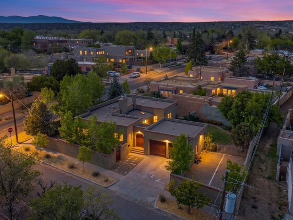 1031 Don Diego, Santa Fe, NM 87505
