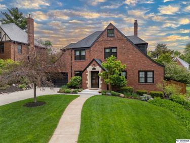 2027 N 55th Street , Omaha, NE 68104