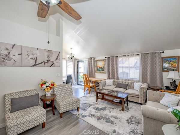 27919 Sarabande, Unit 422, Canyon Country, CA 91387