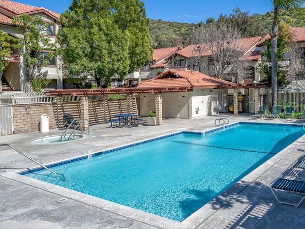 27919 Sarabande, Unit 422, Canyon Country, CA 91387