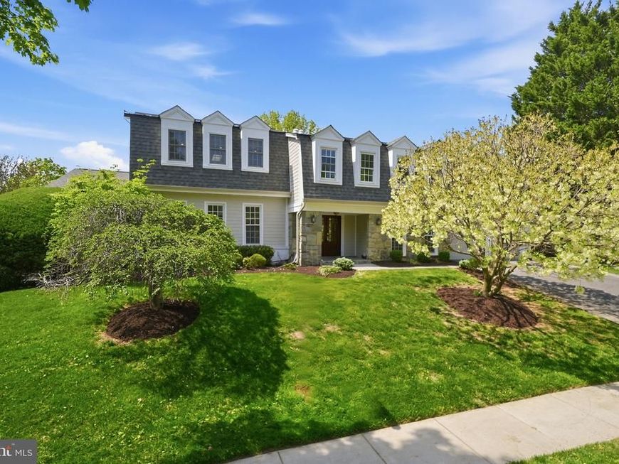 1525 W Kersey Lane , Potomac, MD 20854 Main Photo