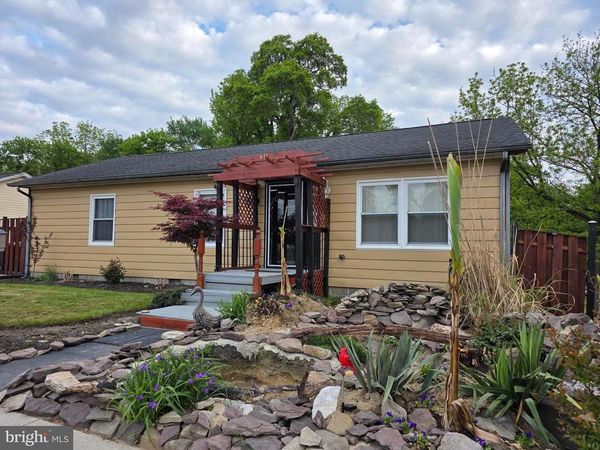 611 W 8TH STREET, LAUREL, DE 19956