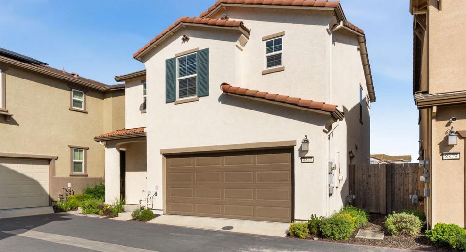 8877 Tethys Ln, Elk Grove, CA 95758 Photo