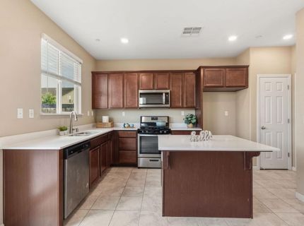 8877 Tethys Ln, Elk Grove, CA 95758 Photo