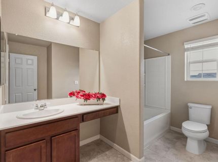 8877 Tethys Ln, Elk Grove, CA 95758 Photo