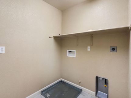8877 Tethys Ln, Elk Grove, CA 95758 Photo
