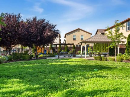 8877 Tethys Ln, Elk Grove, CA 95758 Photo