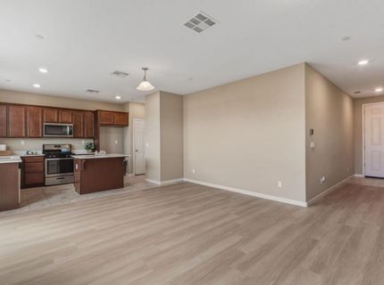 8877 Tethys Ln, Elk Grove, CA 95758 Photo