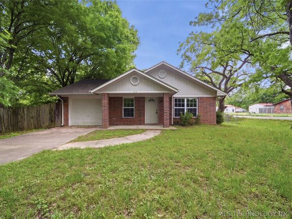 503 Quail Lake Drive , Henryetta, OK 74437