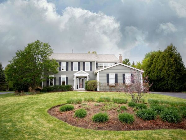 17945 W Pond Ridge Circle , Gurnee, IL 60031