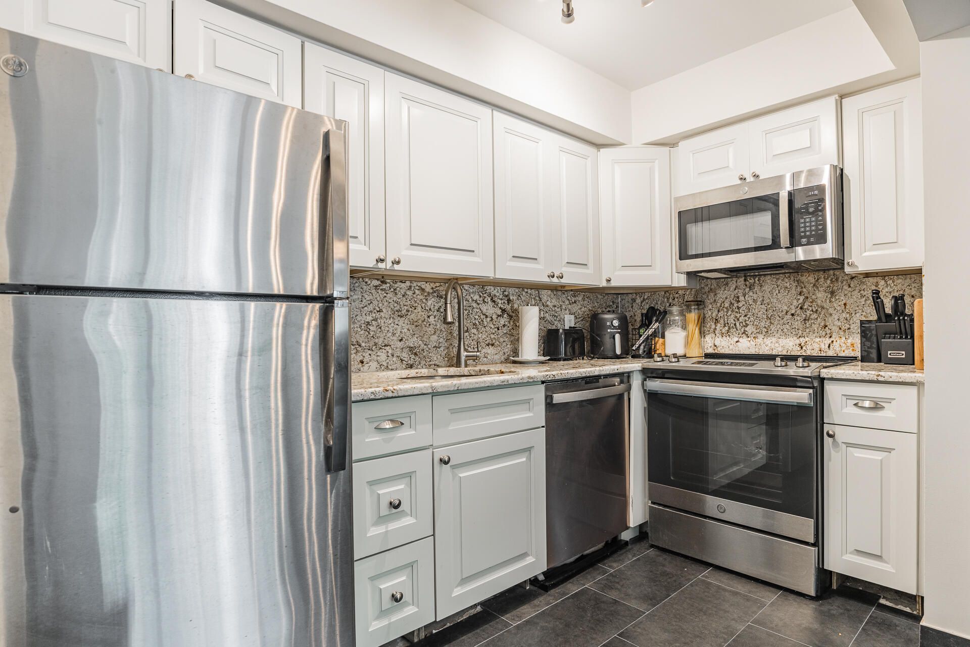 1308 Bayview Drive, Unit 1c, Fort Lauderdale, FL 33304 Photo