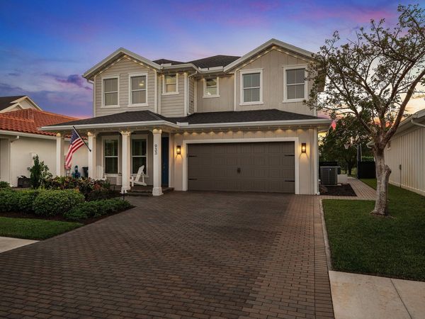 933 Deer Haven Drive, Loxahatchee, FL 33470