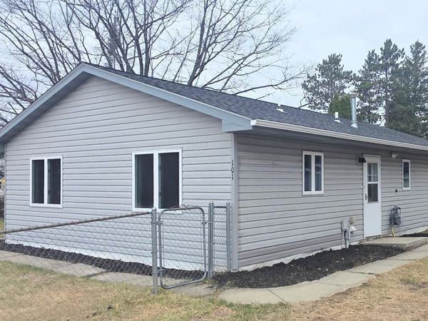 101 E 45th Street , Hibbing, MN 55746