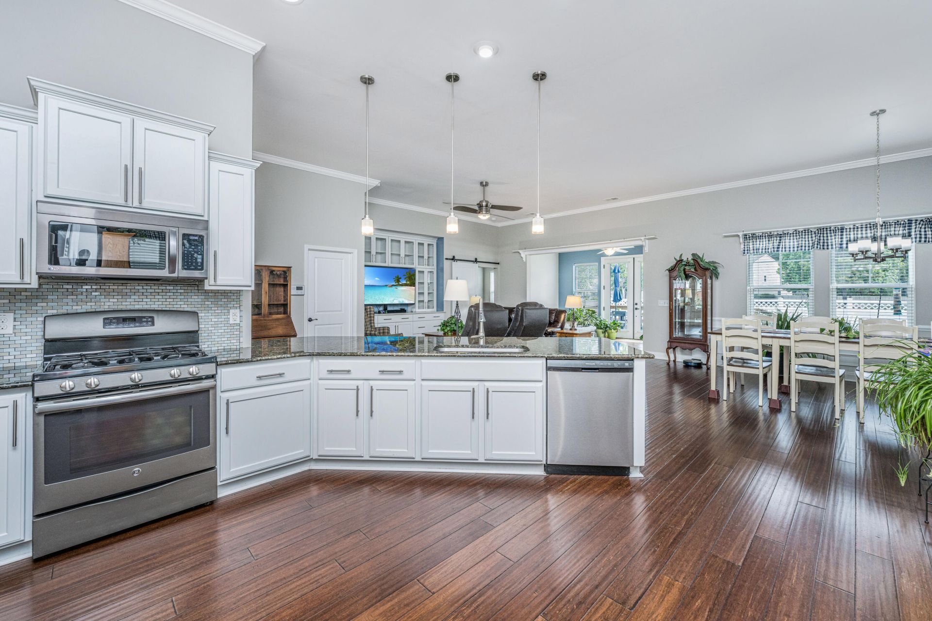 166 Netherfield Drive Photo 10
