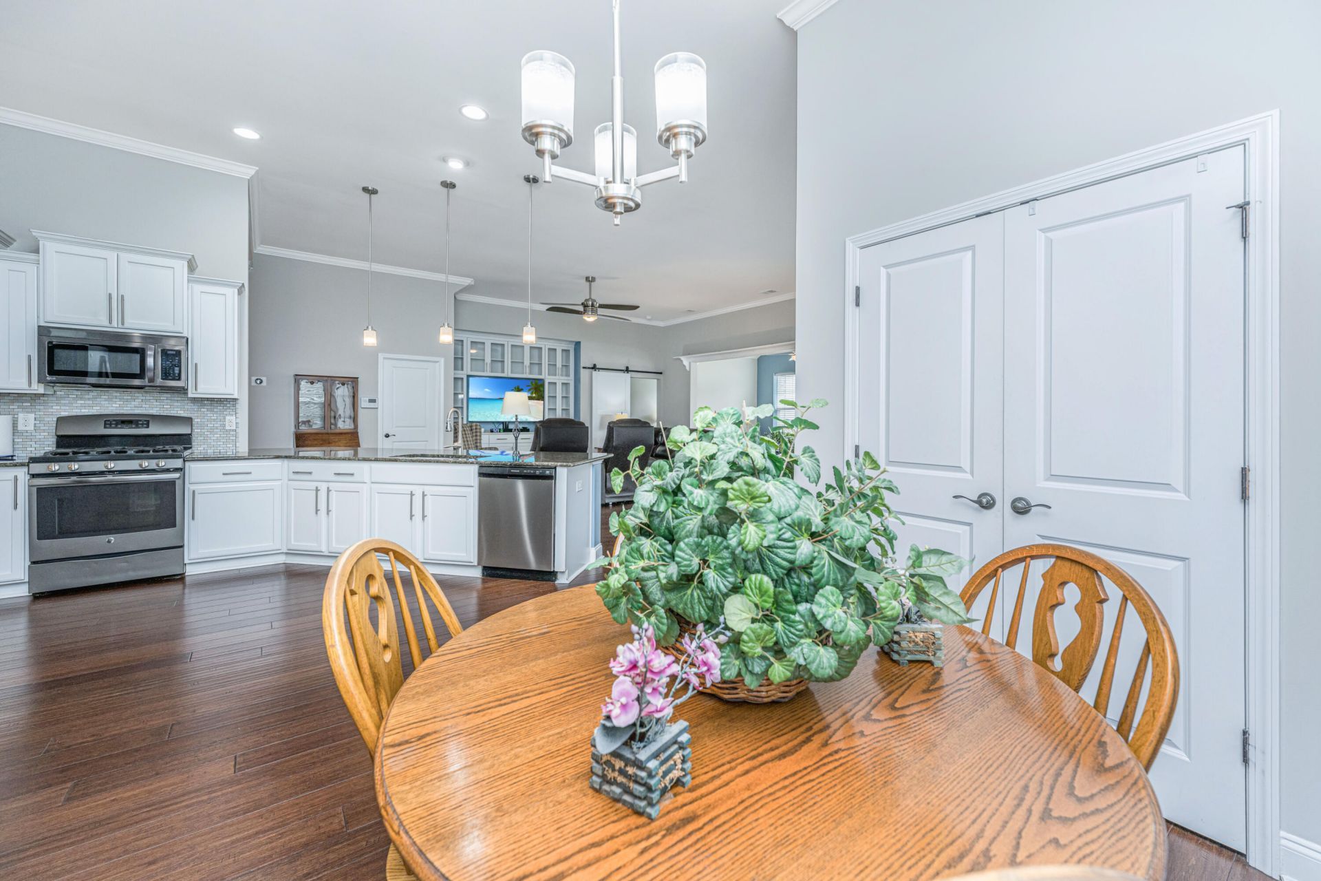 166 Netherfield Drive Photo 12