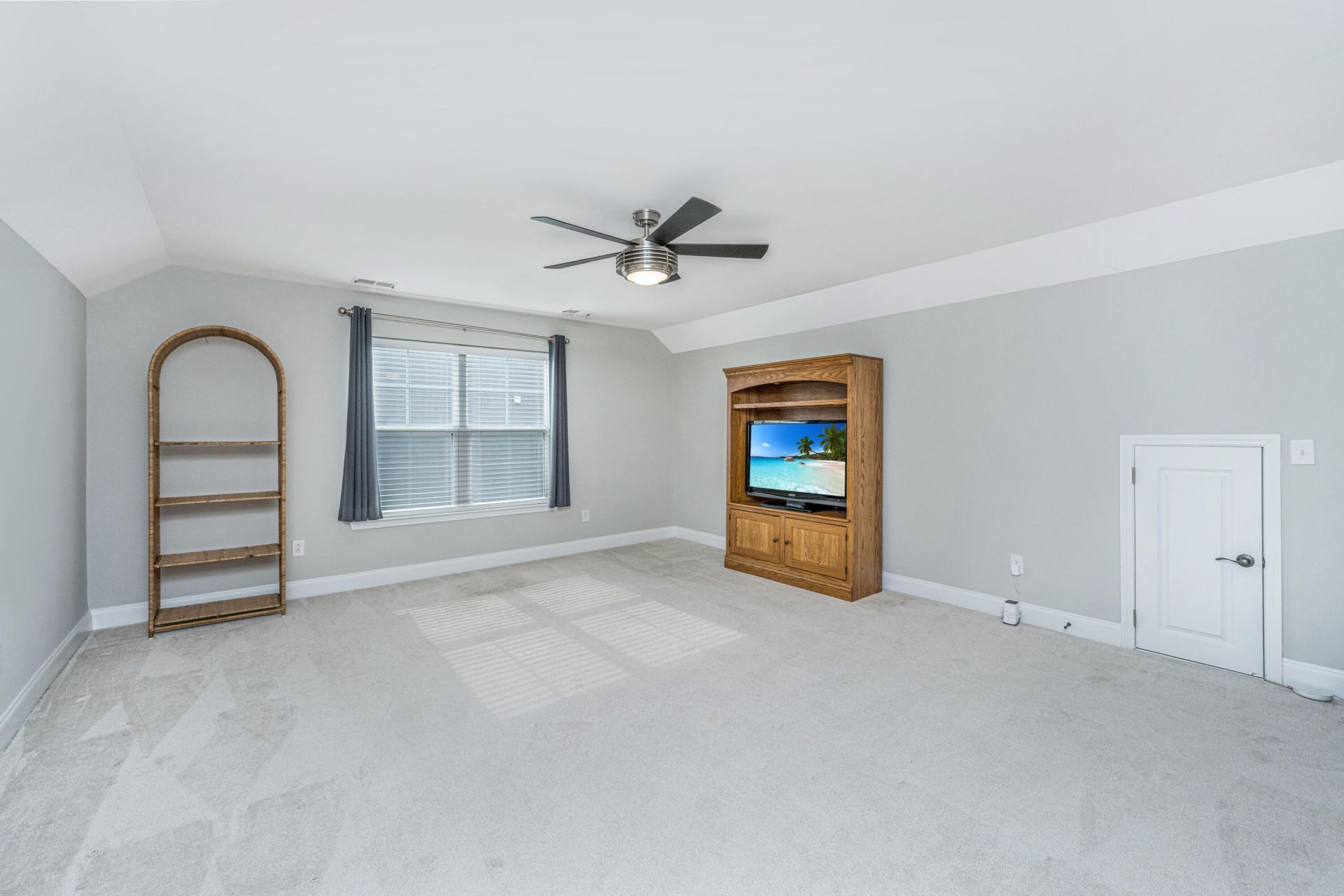 166 Netherfield Drive Photo 26