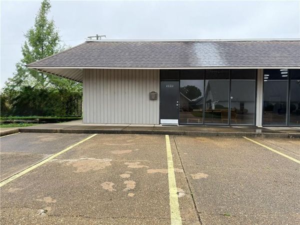 1272 DORCHESTER Drive, Alexandria, LA 71303