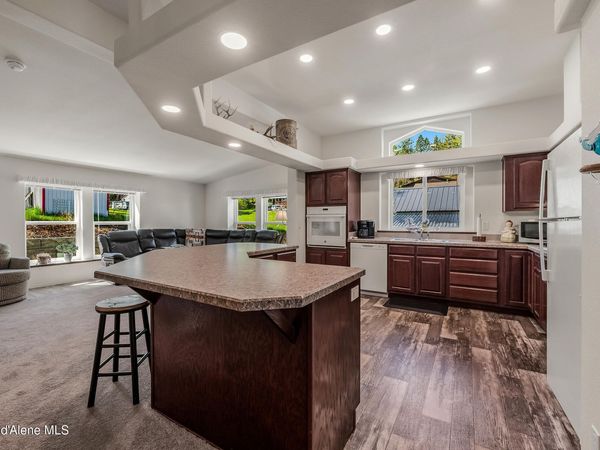2009 Elm Dr, St. Maries, ID 83861