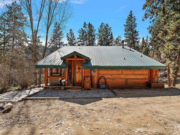 32 Leprechaun Ln, Boise, ID 83716