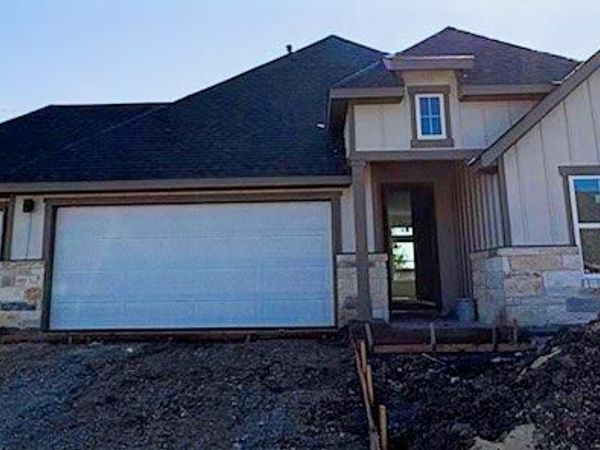 311 Greinert DR, Taylor, TX 76574