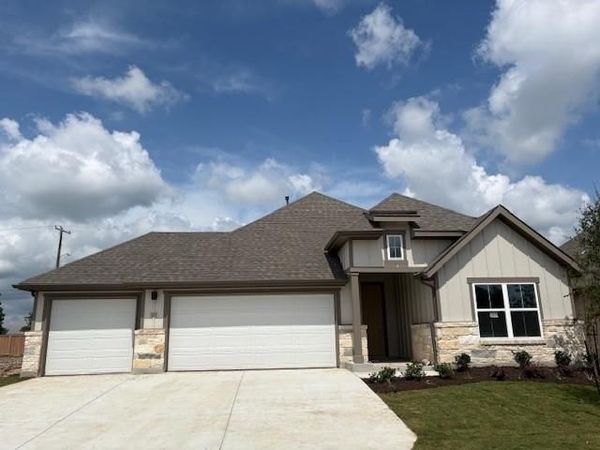 311 Greinert DR, Taylor, TX 76574