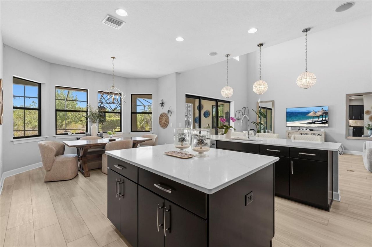 5301 Greenbrook Drive, Sarasota, FL 34238 Photo