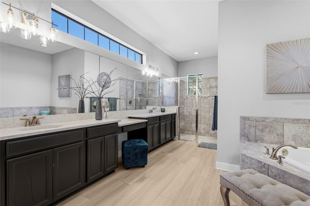 5301 Greenbrook Drive, Sarasota, FL 34238 Photo