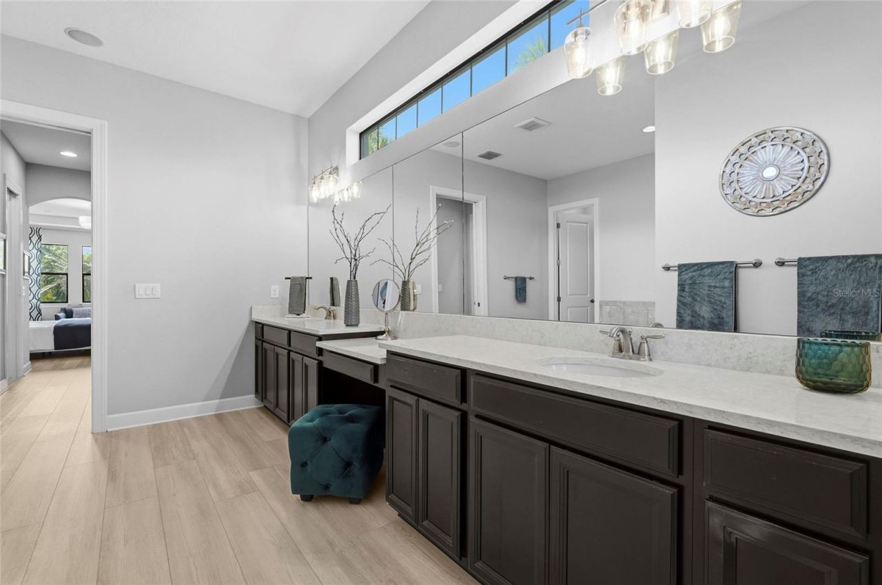 5301 Greenbrook Drive, Sarasota, FL 34238 Photo