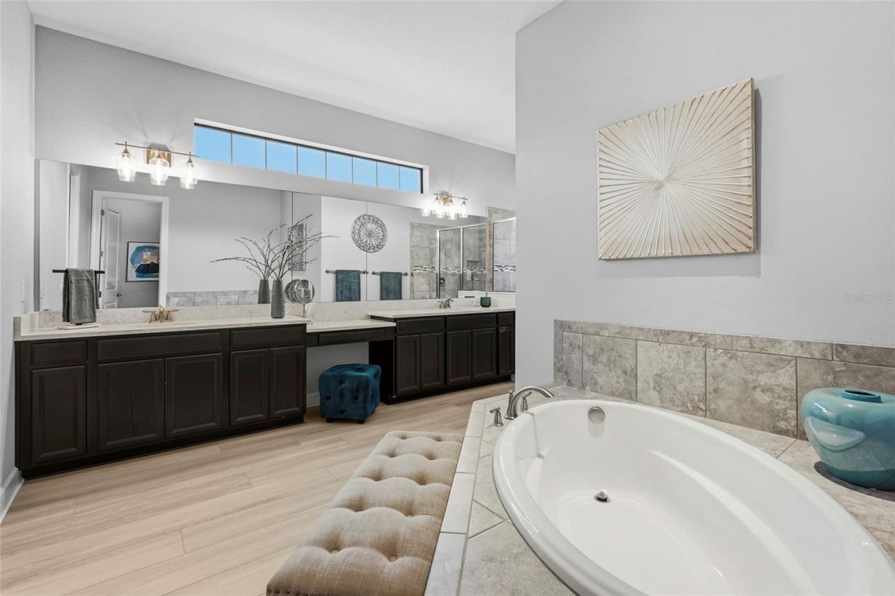 5301 Greenbrook Drive, Sarasota, FL 34238 Photo