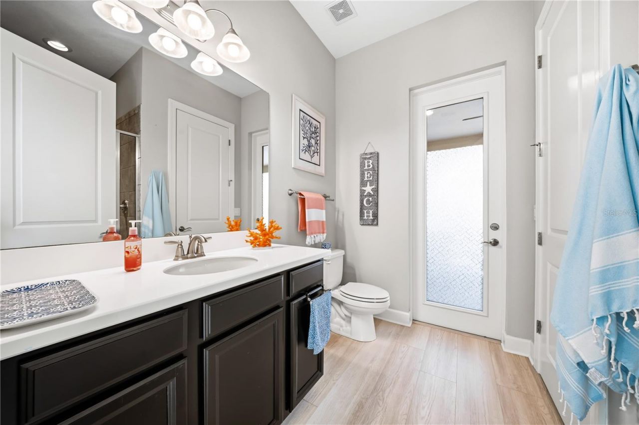 5301 Greenbrook Drive, Sarasota, FL 34238 Photo