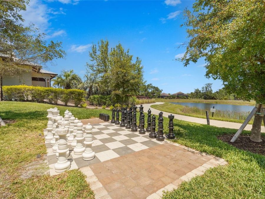Property Image 100