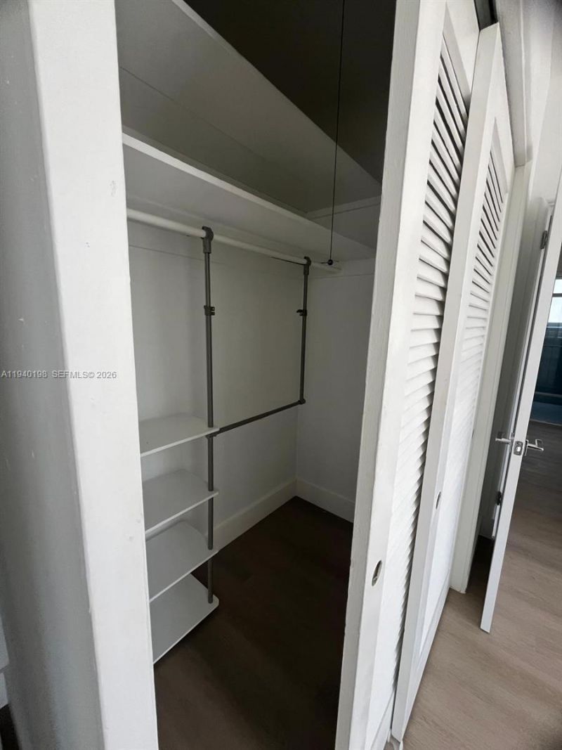 3921 N Meridian Ave, Unit 1A, Miami Beach, FL 33140 Photo