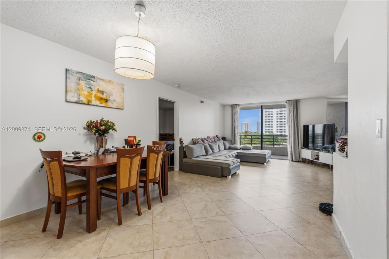 3300 NE 191st St , Unit 609, Aventura, FL 33180 Photo