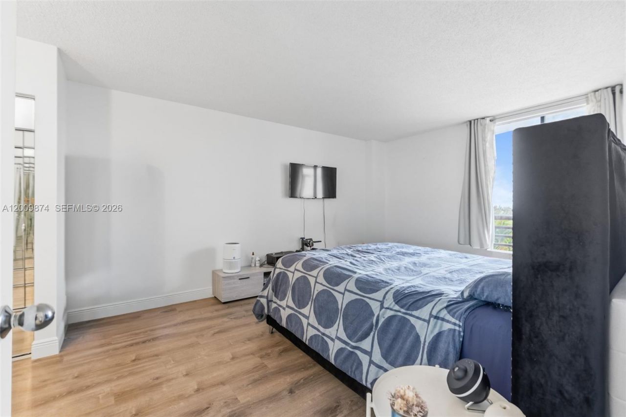 3300 NE 191st St , Unit 609, Aventura, FL 33180 Photo