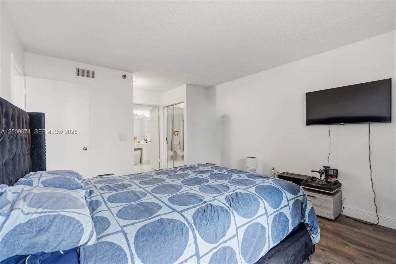 3300 NE 191st St , Unit 609, Aventura, FL 33180 Photo