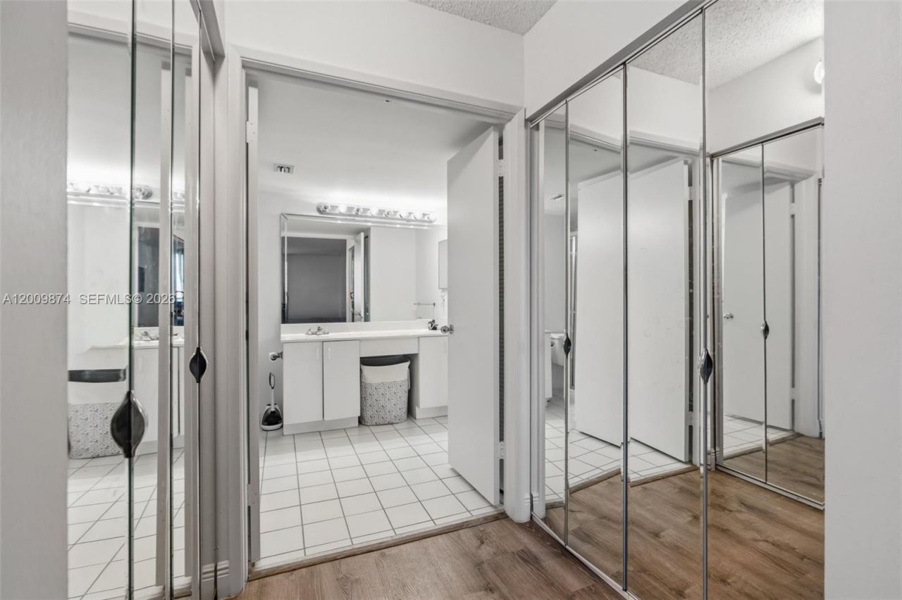 3300 NE 191st St , Unit 609, Aventura, FL 33180 Photo