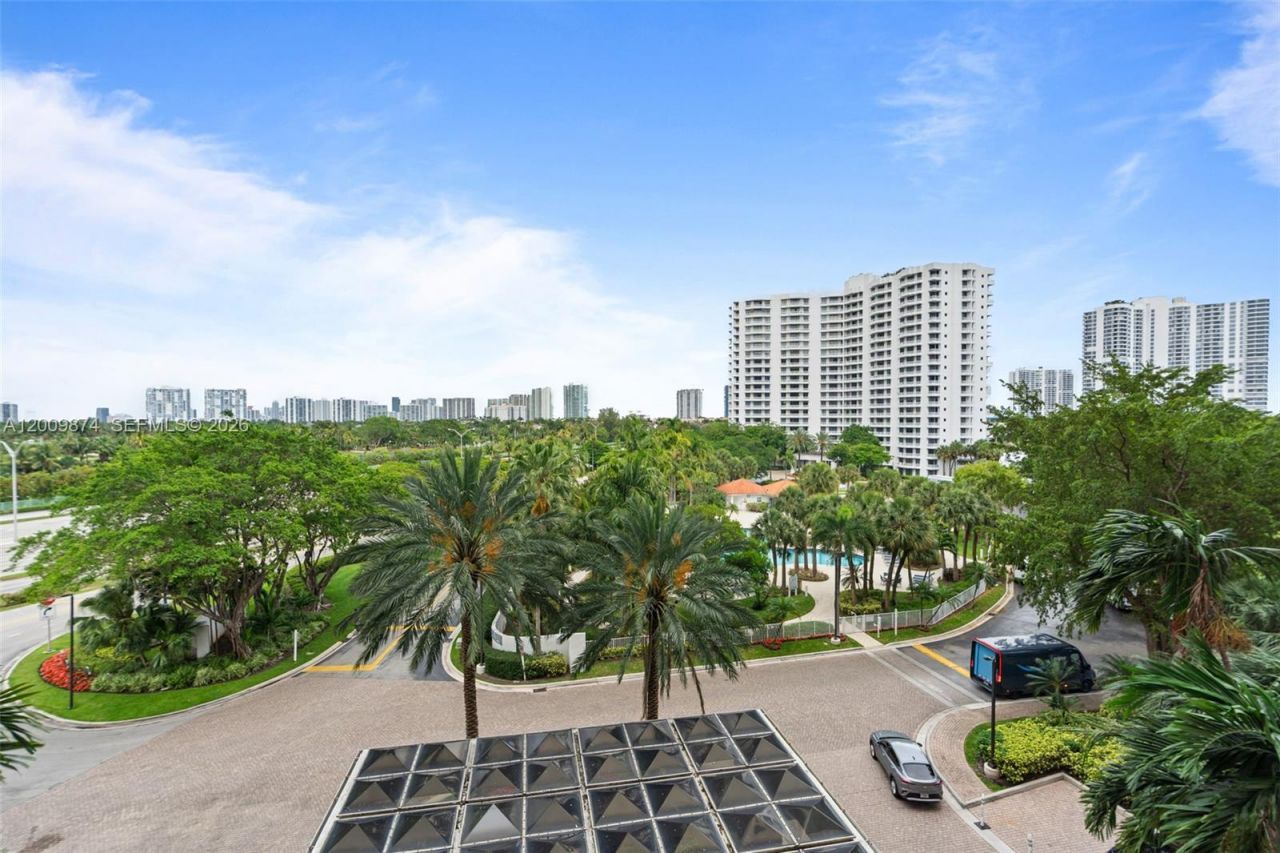 3300 NE 191st St , Unit 609, Aventura, FL 33180 Photo