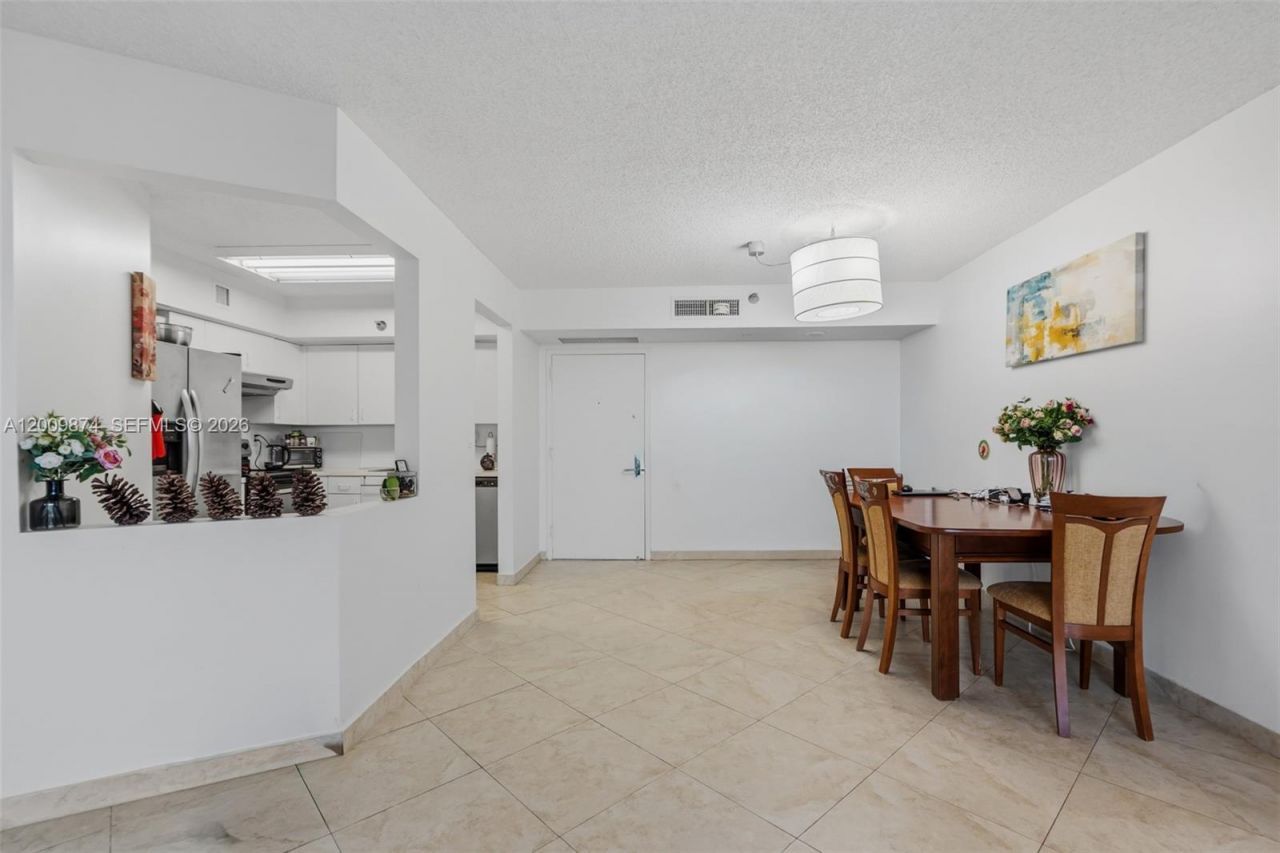 3300 NE 191st St , Unit 609, Aventura, FL 33180 Photo