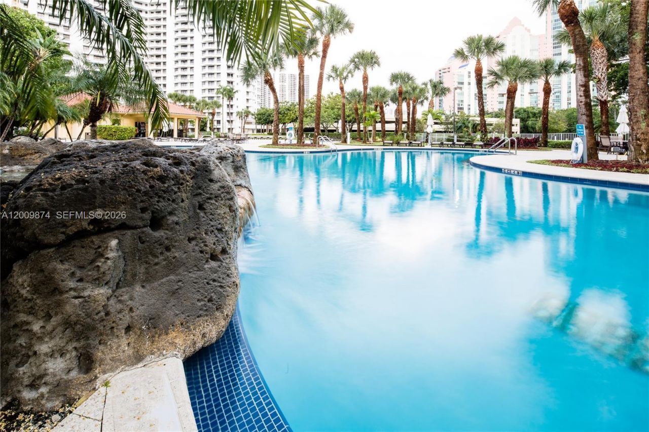 3300 NE 191st St , Unit 609, Aventura, FL 33180 Photo