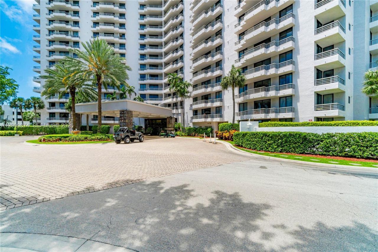 3300 NE 191st St , Unit 609, Aventura, FL 33180 Photo