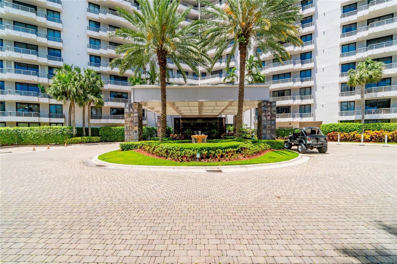 3300 NE 191st St , Unit 609, Aventura, FL 33180 Photo
