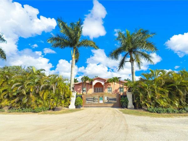 20455 SW 154th Ave , Miami, FL 33187