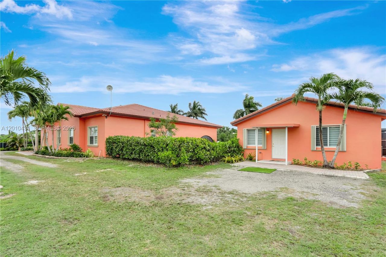 20455 SW 154th Ave , Miami, FL 33187 Photo