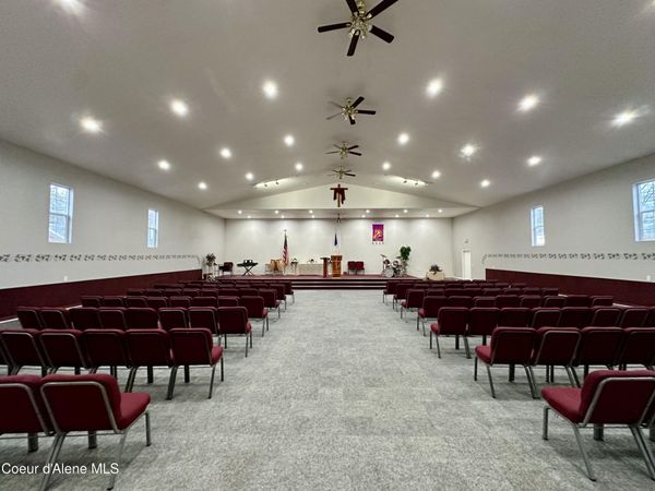 512 Mullan Ave, Osburn, ID 83849