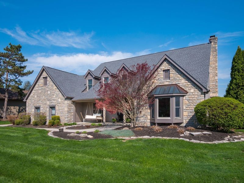 6208 Inverurie Drive E, Dublin, OH 43017 Photo 2