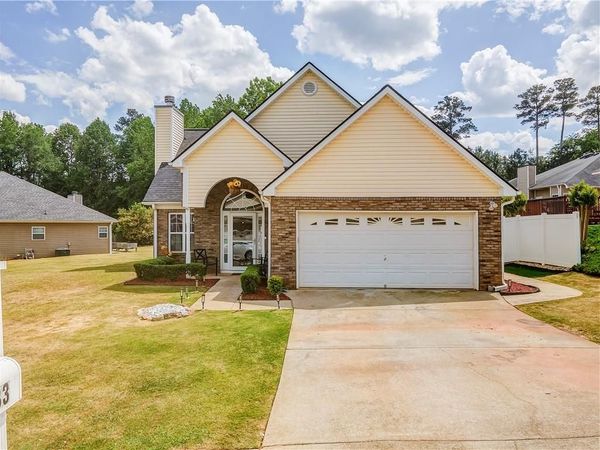 133 Autumn Glen Drive , Carrollton, GA 30117