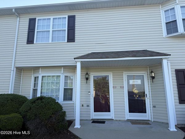 4001 Cobblestone Drive, Unit O-3, Greenville, NC 27834