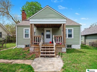 3528 N 45th Street , Omaha, NE 68104